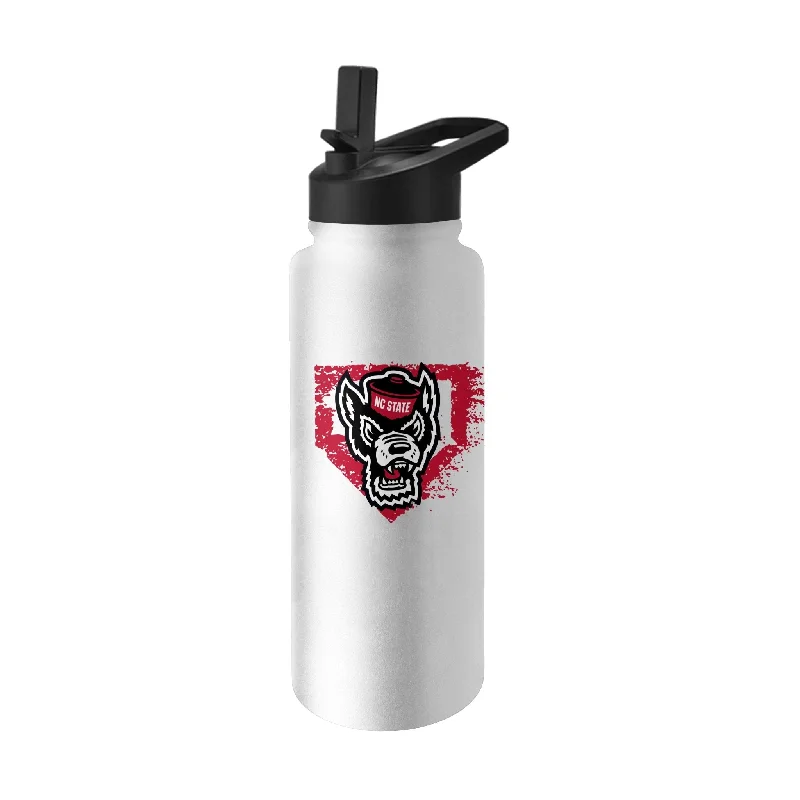 NC State 'Pack 9 34oz Quencher Bottle